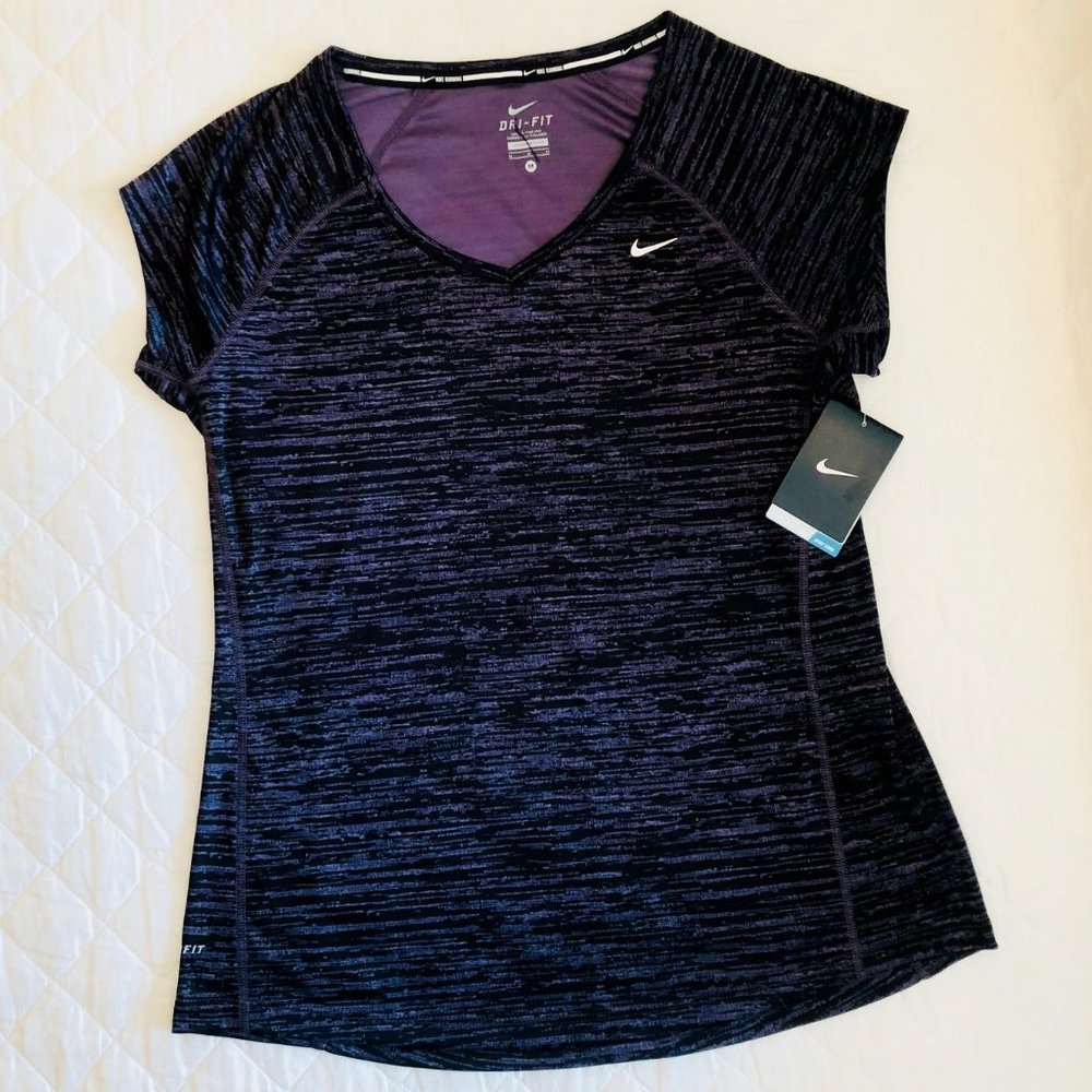 NWT! Nike DRI-FIT Short-Sleeved Shirt